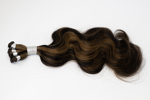 #D1B/5   |   WAVY: Hand-Tied Weft Extensions