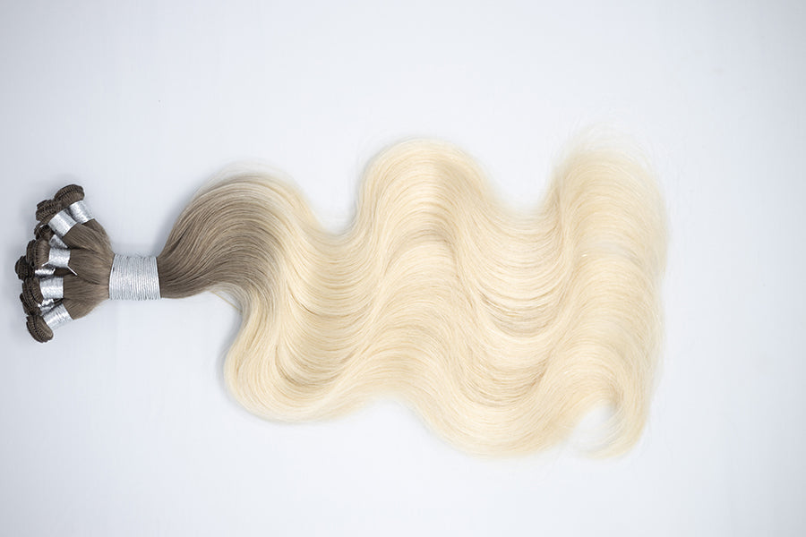 #8/613 Ombré   |   WAVY: Hand-Tied Weft Extensions