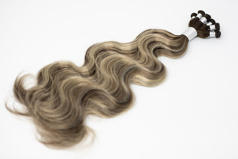 #R4/D4/8/613    |   WAVY: Hand-Tied Weft Extensions