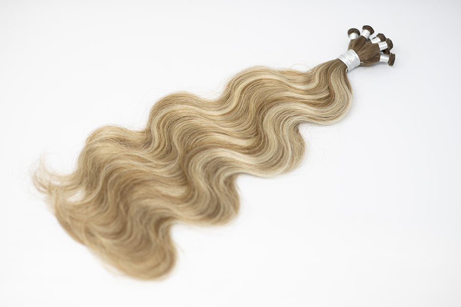 #R6/D6/613    |   WAVY: Hand-Tied Weft Extensions