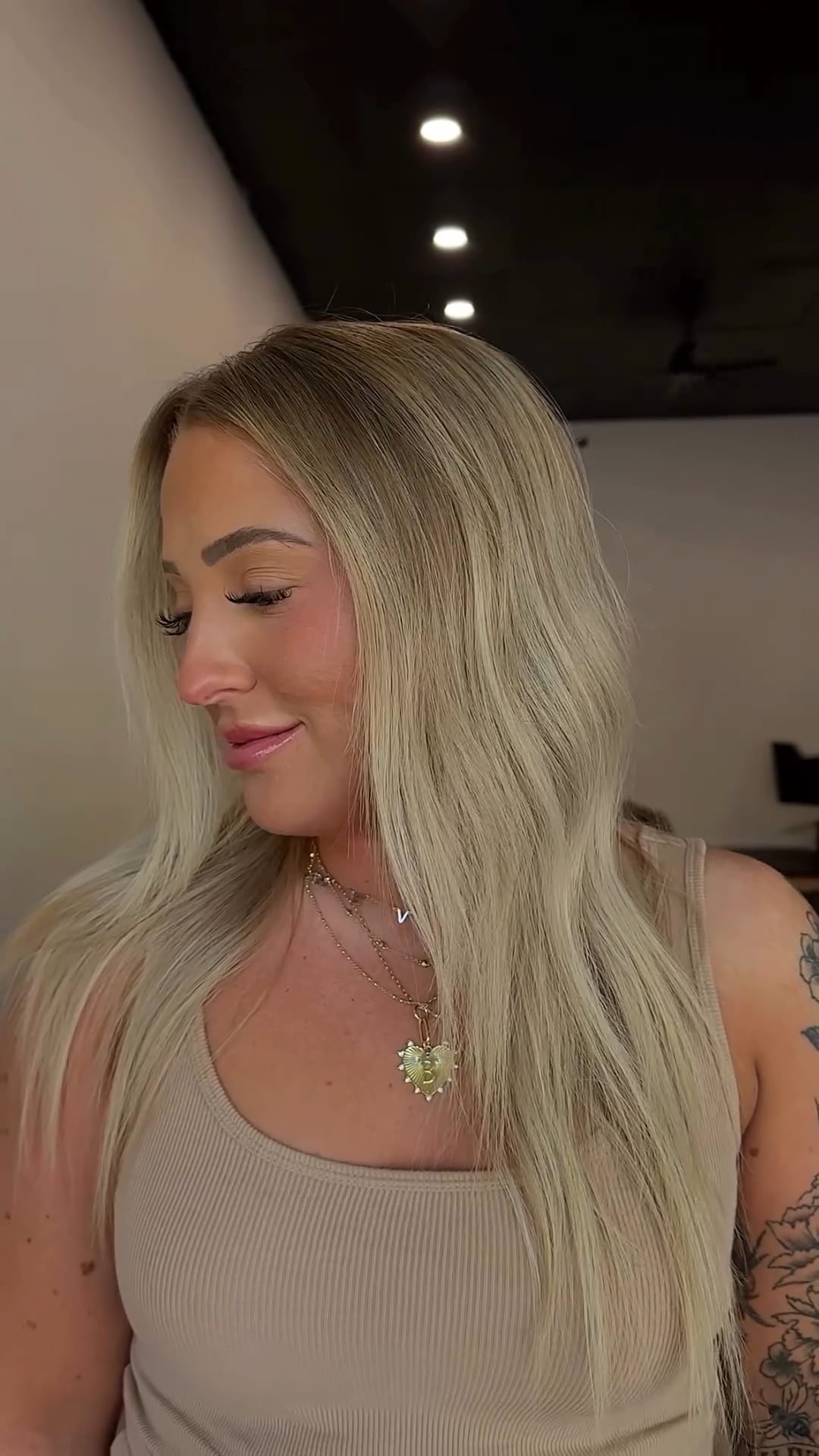 D4/8/613 | WAVY: Hand-Tied Weft Extensions – Bombshell Extension Co.